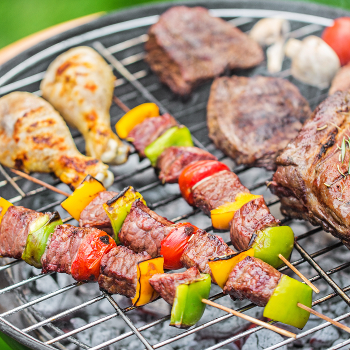 How to Choose a Charcoal Grill: A Complete Buying Guide