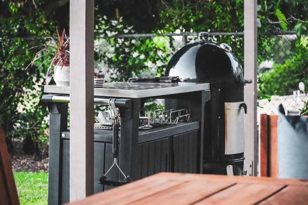 Essential Features of a Modern Outdoor Kitchen